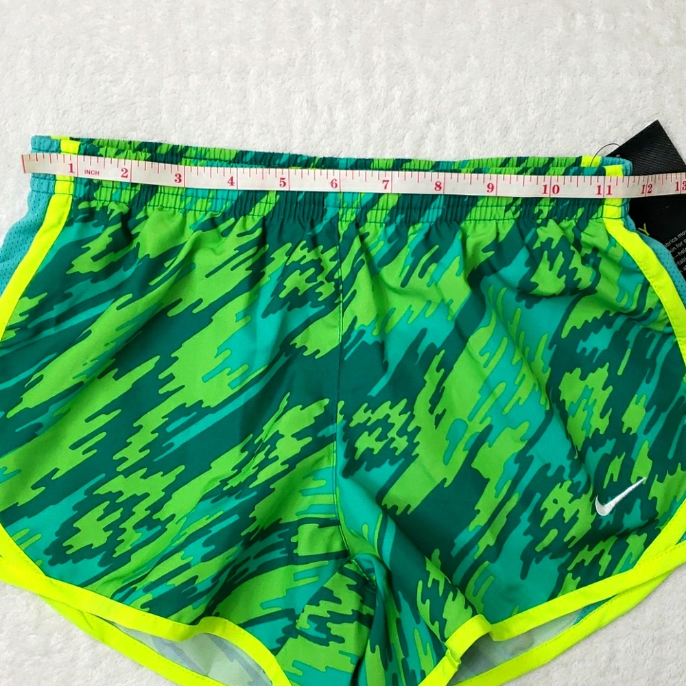 Nike girls S running dri-fit athletic shorts NWT - Picture 4 of 11